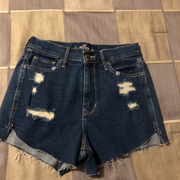 Hollister High Waisted Distressed Jean Shorts Sz 7 - Picture 1 of 3